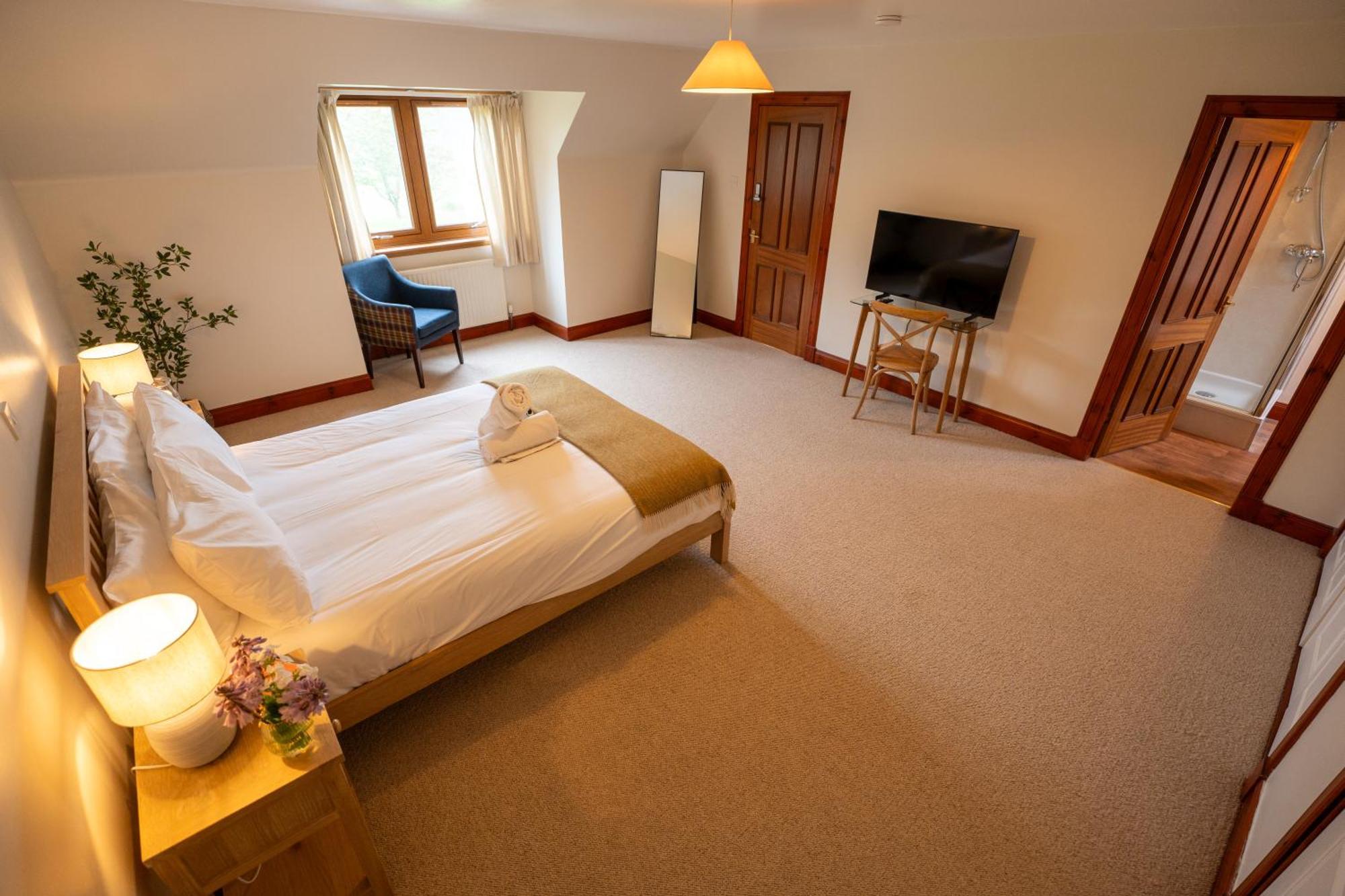 Hotel Woodlands House With Hot Tub Ballachulish Exterior foto